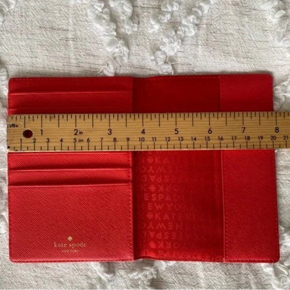 Kate Spade Take The Cake Imogene Passport case wallet like new no tags - Picture 10 of 14